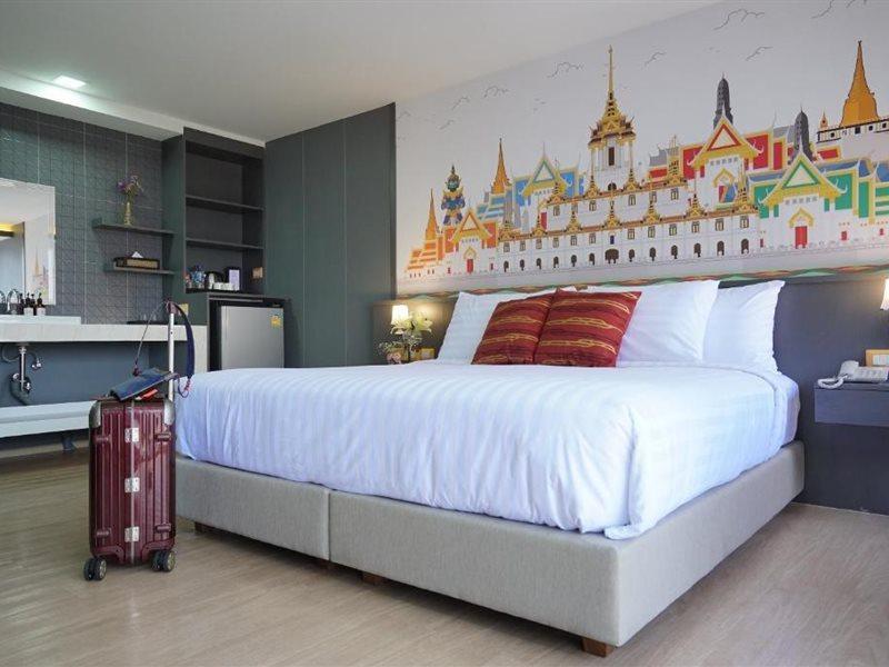 The Qube Fifty Hotel Bangkok Bagian luar foto